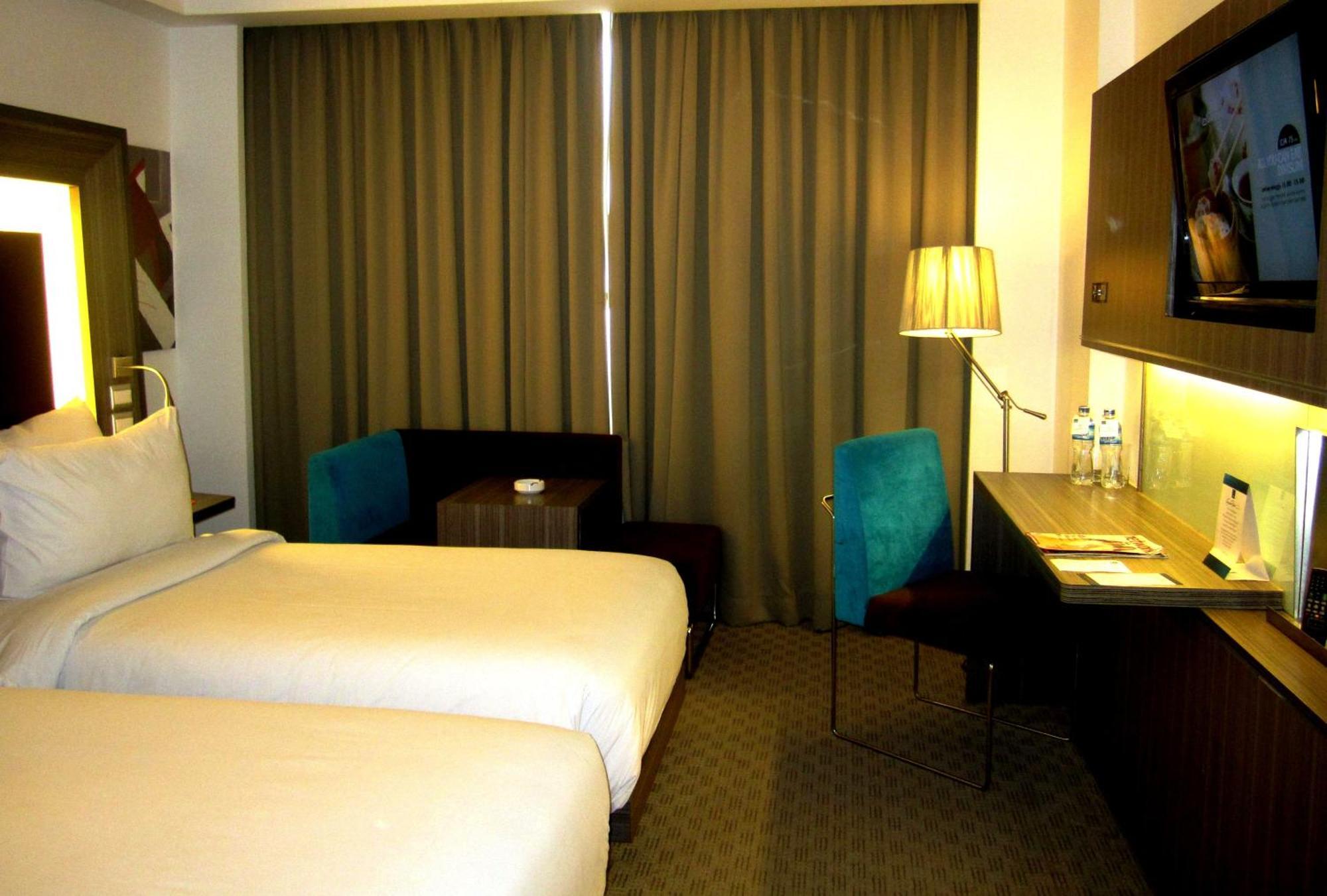 Novotel Bangka Hotel & Convention Center Pangkal Pinang Chambre photo